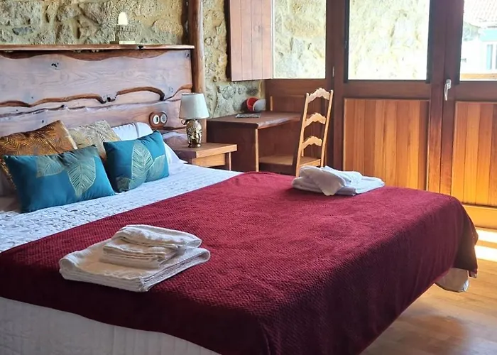 Deluxe Campomuinos * Pobra Do Caraminal